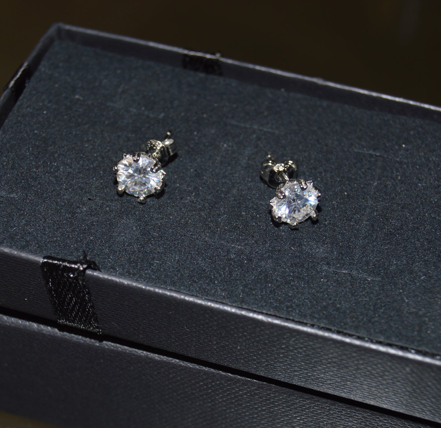 GRA certified Moissanite VVS1 earrings