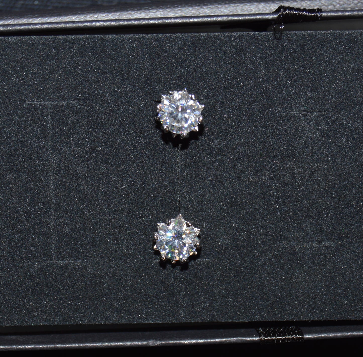 GRA certified Moissanite VVS1 earrings