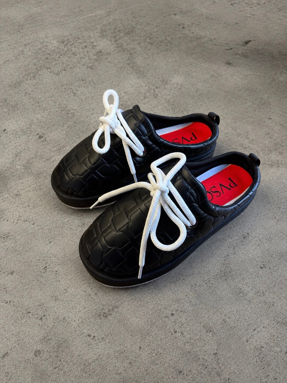 PVSQVLE Quilted Clogs