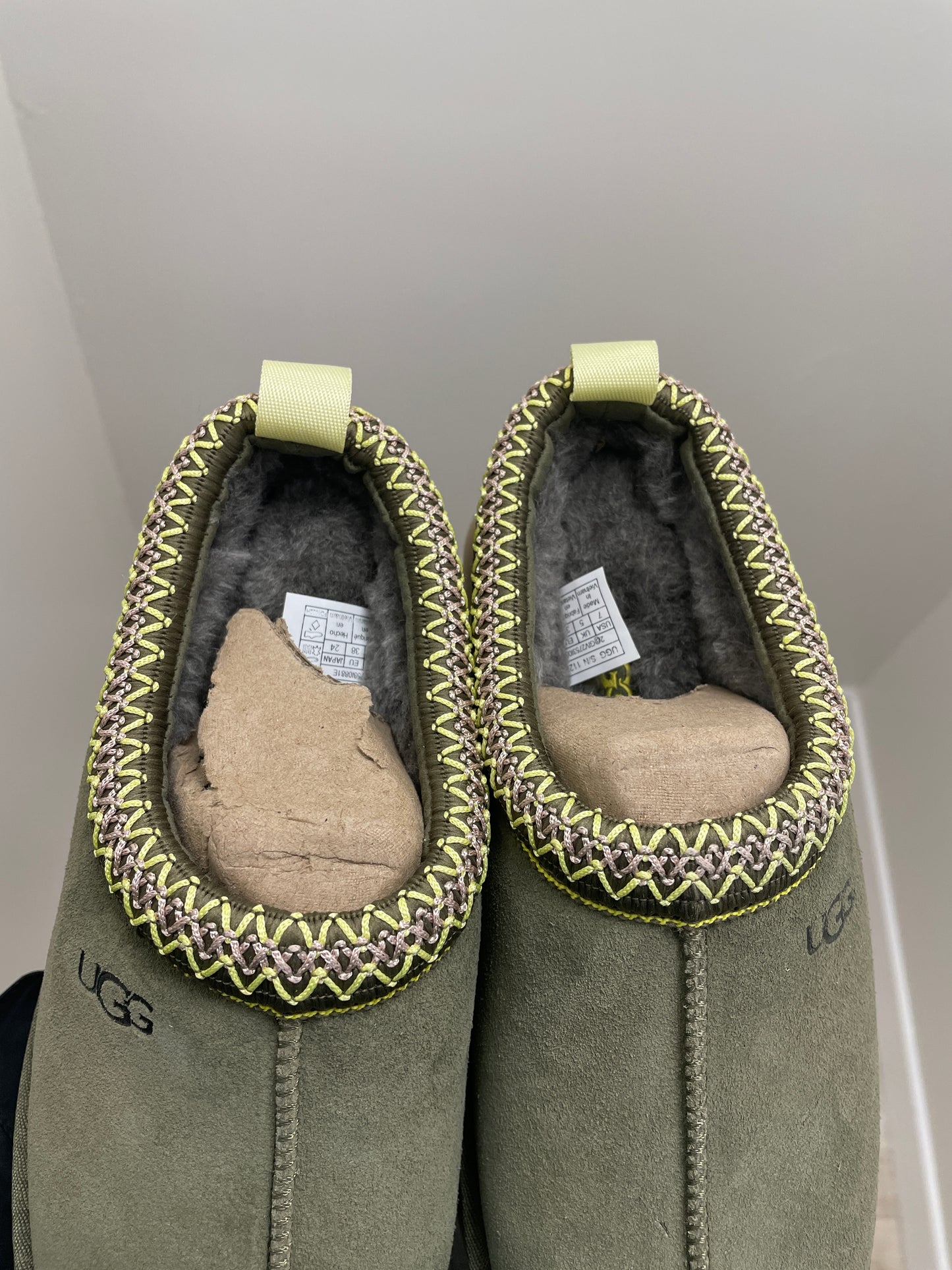 UGG Tazz "Burnt Olive"